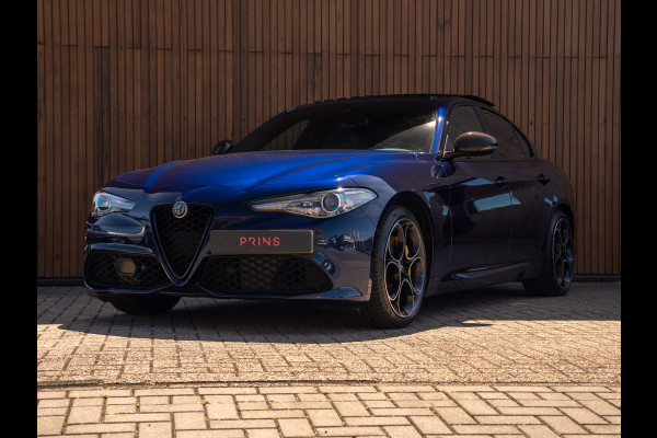 Alfa Romeo Giulia 2.0T 280pk Veloce Ti Q2 | Pano-dak | 1e eigenaar | Blu Montecarlo | Race-mode