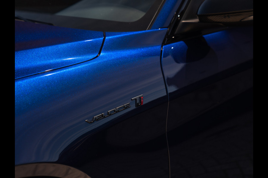 Alfa Romeo Giulia 2.0T 280pk Veloce Ti Q2 | Pano-dak | 1e eigenaar | Blu Montecarlo | Race-mode