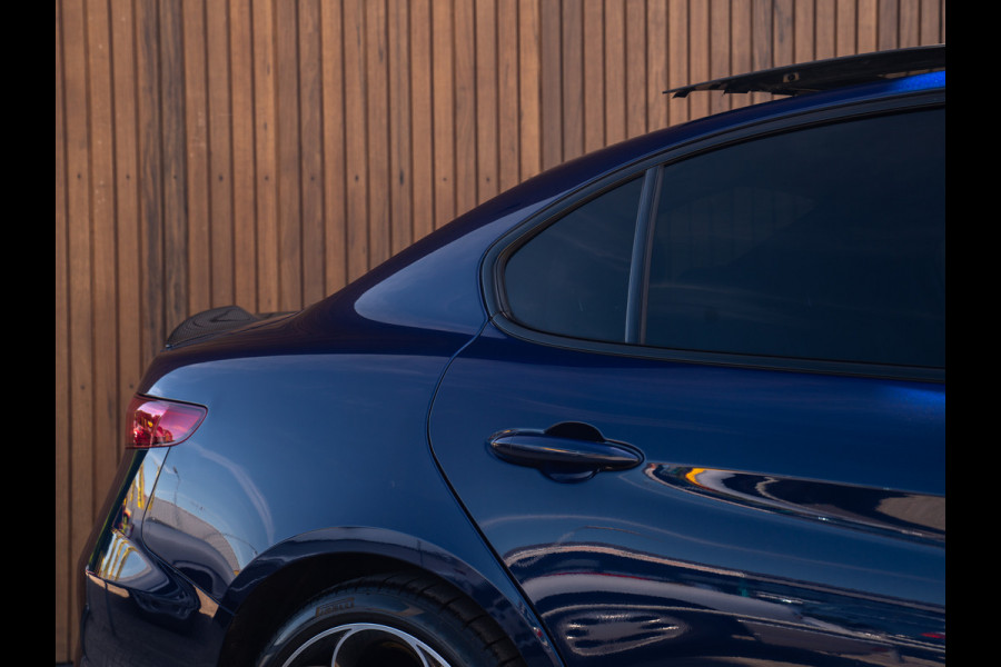 Alfa Romeo Giulia 2.0T 280pk Veloce Ti Q2 | Pano-dak | 1e eigenaar | Blu Montecarlo | Race-mode