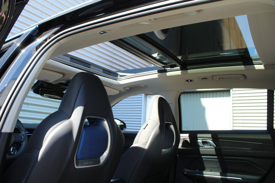 Lynk & Co 01 1.5 PHEV 262pk Automaat NL-Auto NAP BTW Clima Cruise Navi 360 Camera Panoramadak 20"LMV El. Klep