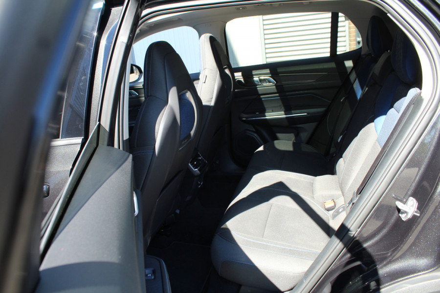 Lynk & Co 01 1.5 PHEV 262pk Automaat NL-Auto NAP BTW Clima Cruise Navi 360 Camera Panoramadak 20"LMV El. Klep