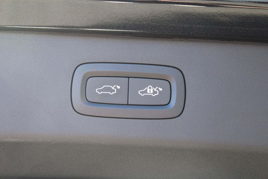 Lynk & Co 01 1.5 PHEV 262pk Automaat NL-Auto NAP BTW Clima Cruise Navi 360 Camera Panoramadak 20"LMV El. Klep
