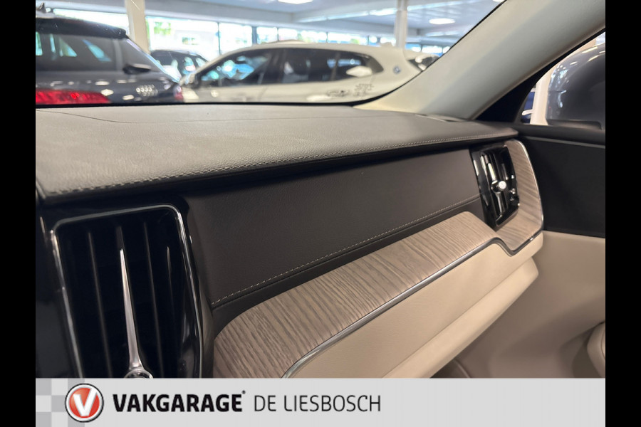 Volvo XC60 2.0 T6 Plug-in hybrid AWD Inscription / leder / Panorama-dak