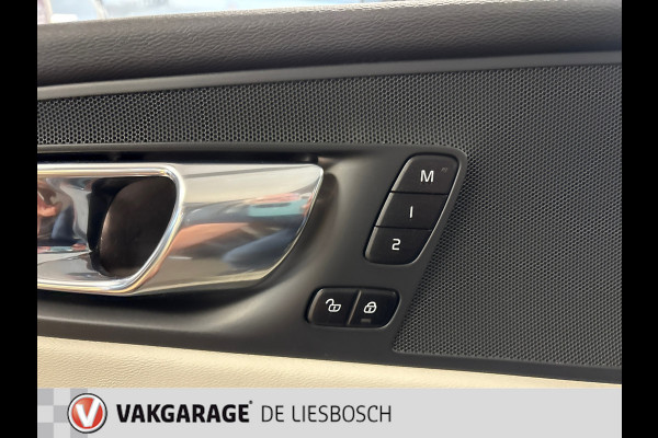Volvo XC60 2.0 T6 Plug-in hybrid AWD Inscription / leder / Panorama-dak