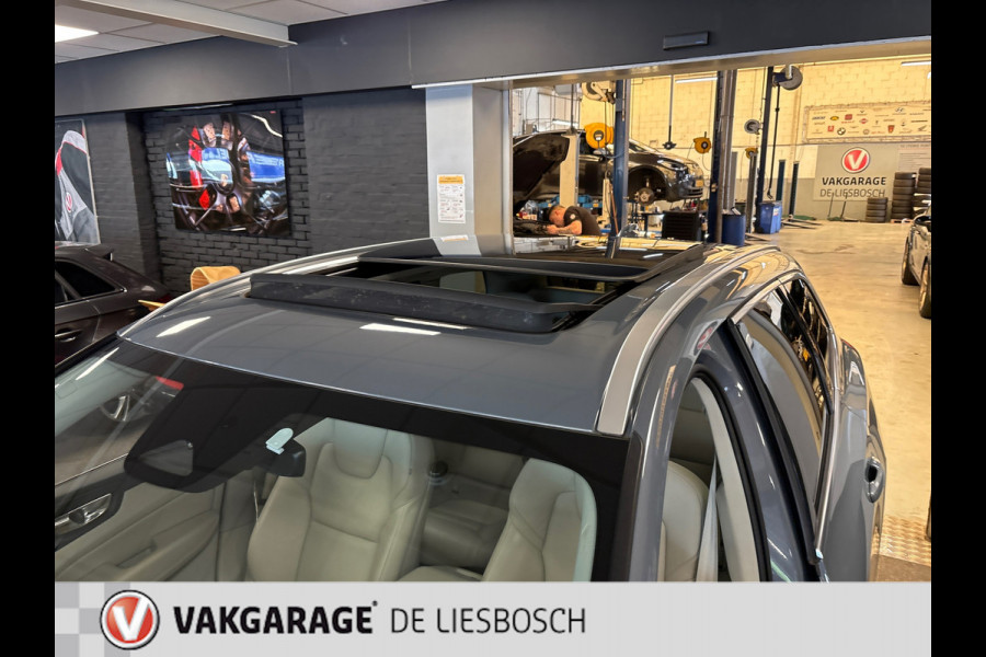 Volvo XC60 2.0 T6 Plug-in hybrid AWD Inscription / leder / Panorama-dak