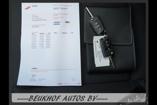 Volkswagen Polo 1.0 TSI Business Parkeersensor Navi Carplay