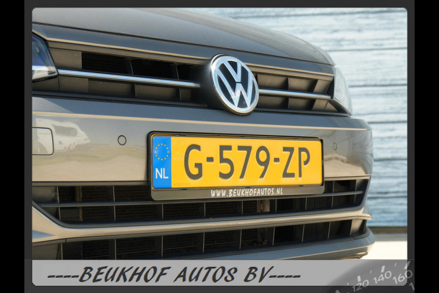 Volkswagen Polo 1.0 TSI Business Parkeersensor Navi Carplay