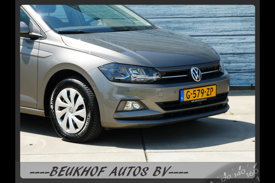 Volkswagen Polo 1.0 TSI Business Parkeersensor Navi Carplay