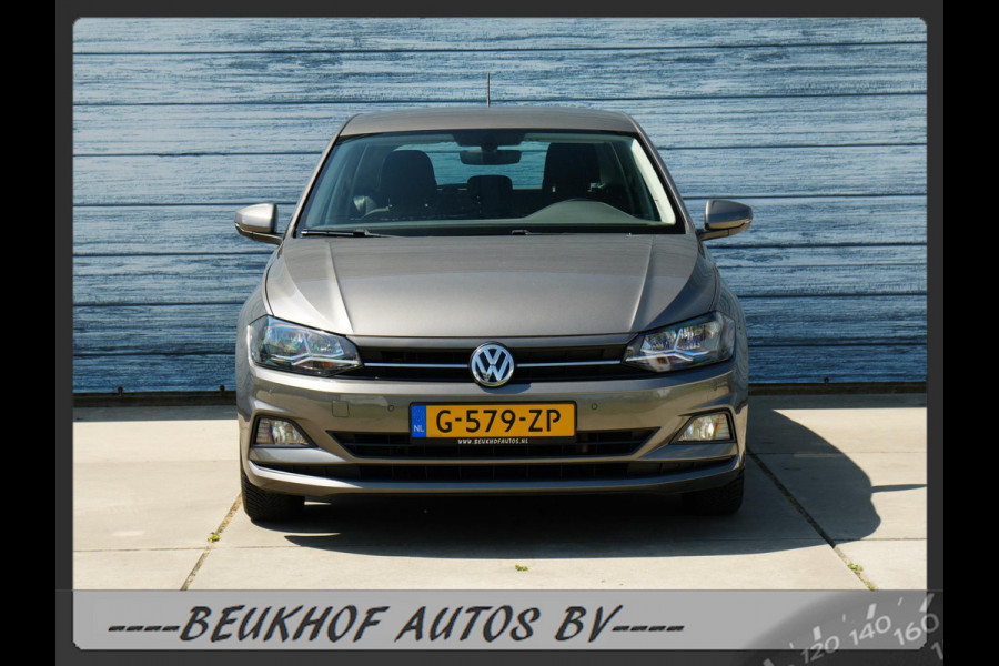 Volkswagen Polo 1.0 TSI Business Parkeersensor Navi Carplay