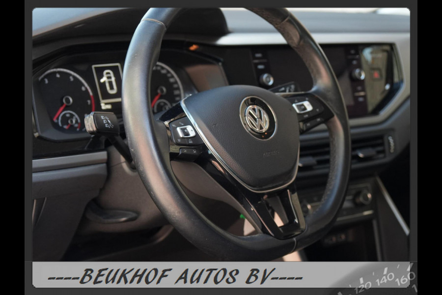 Volkswagen Polo 1.0 TSI Business Parkeersensor Navi Carplay