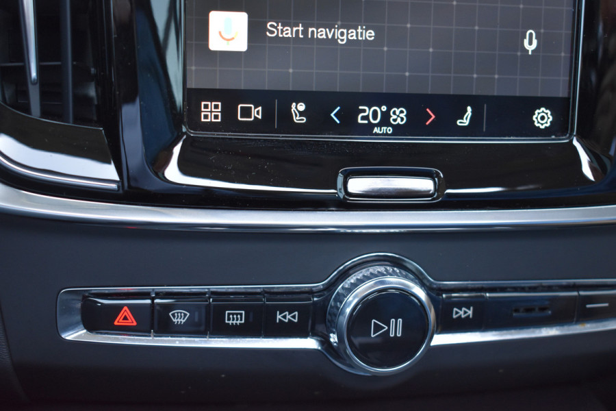 Volvo V90 T6 350 PK Plug-in hybrid AWD Ultra Dark Trekhaak | HUD | H&K | 360 Camera | Pano Dak | Leer