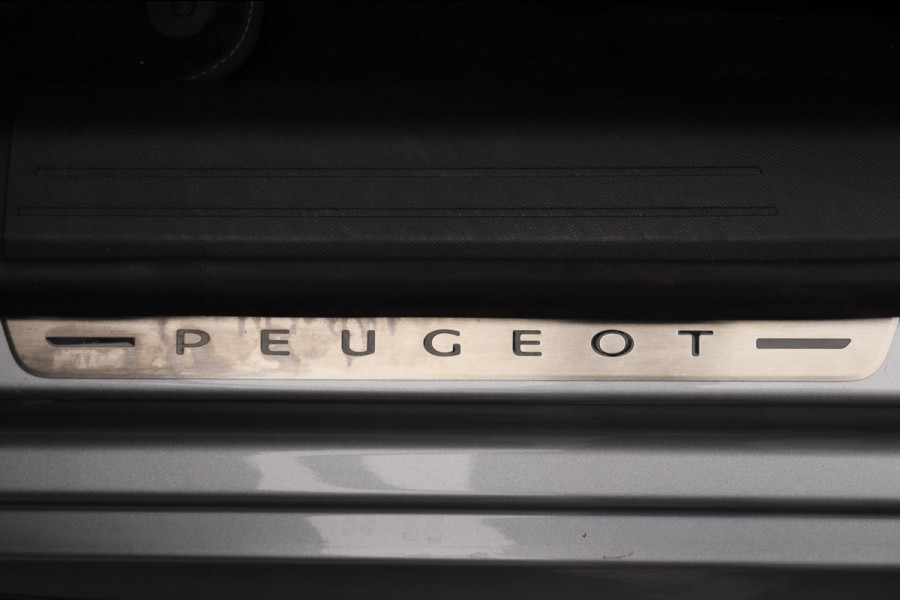 Peugeot e-208 EV GT 350 50 kWh Pano/dak Camera Origineel NL