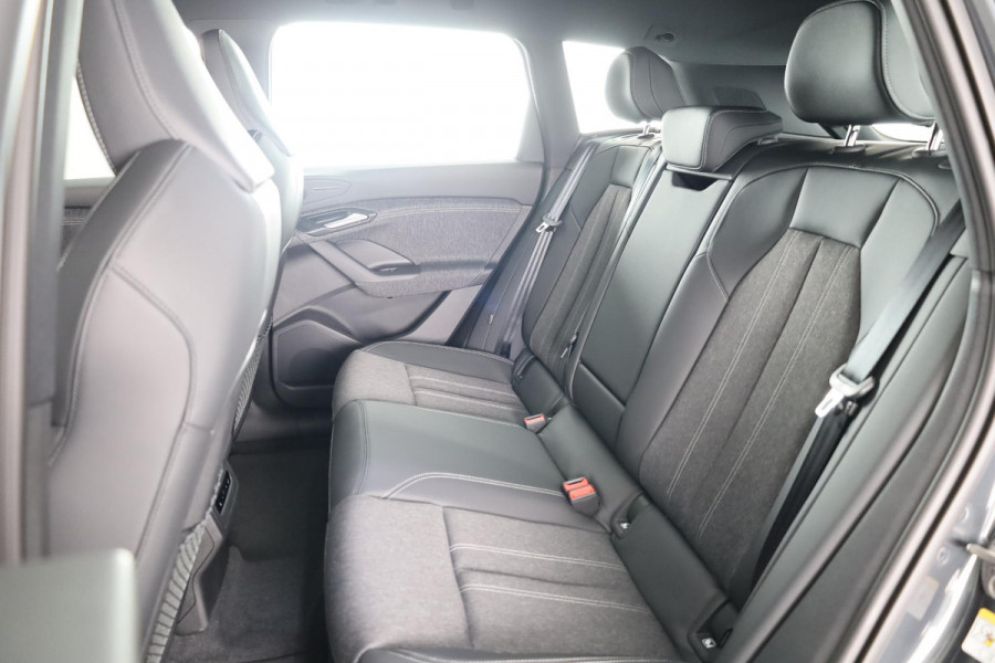 Audi Q6 S edition performance 100 kWh adaptive air suspension, oled achterlichten