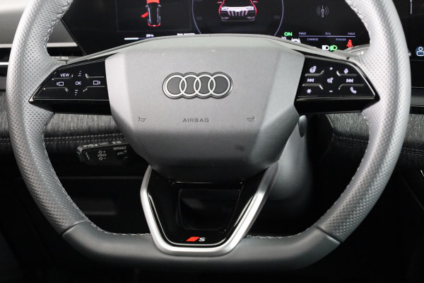 Audi Q6 S edition performance 100 kWh adaptive air suspension, oled achterlichten