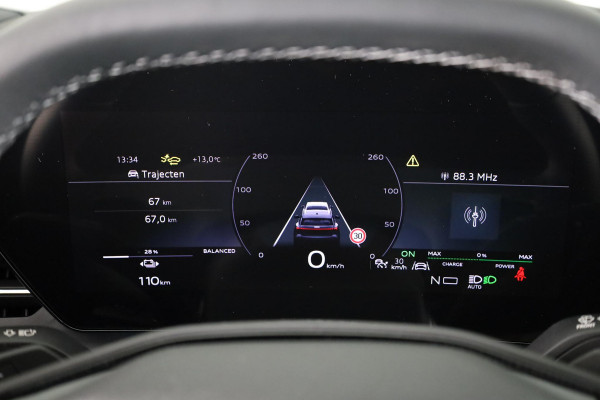 Audi Q6 S edition performance 100 kWh adaptive air suspension, oled achterlichten