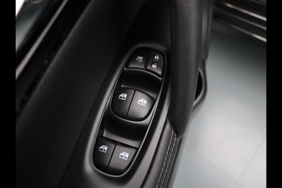 Nissan QASHQAI 141pk DIG-T N-Connecta 360° Camera | Cruise | Navi | Parkeersens. v+a | Panoramadak