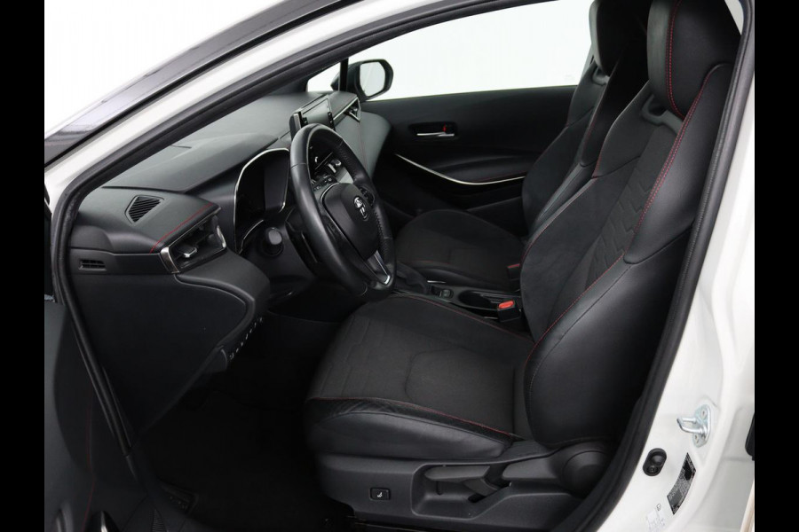 Toyota Corolla 2.0 Hybrid GR-Sport | Stoel & stuurverwarming | Camera | Adaptive cruise | Sportstoelen | Park Assist | Half leder | Full LED | Keyless