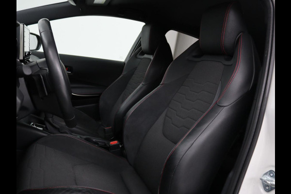Toyota Corolla 2.0 Hybrid GR-Sport | Stoel & stuurverwarming | Camera | Adaptive cruise | Sportstoelen | Park Assist | Half leder | Full LED | Keyless