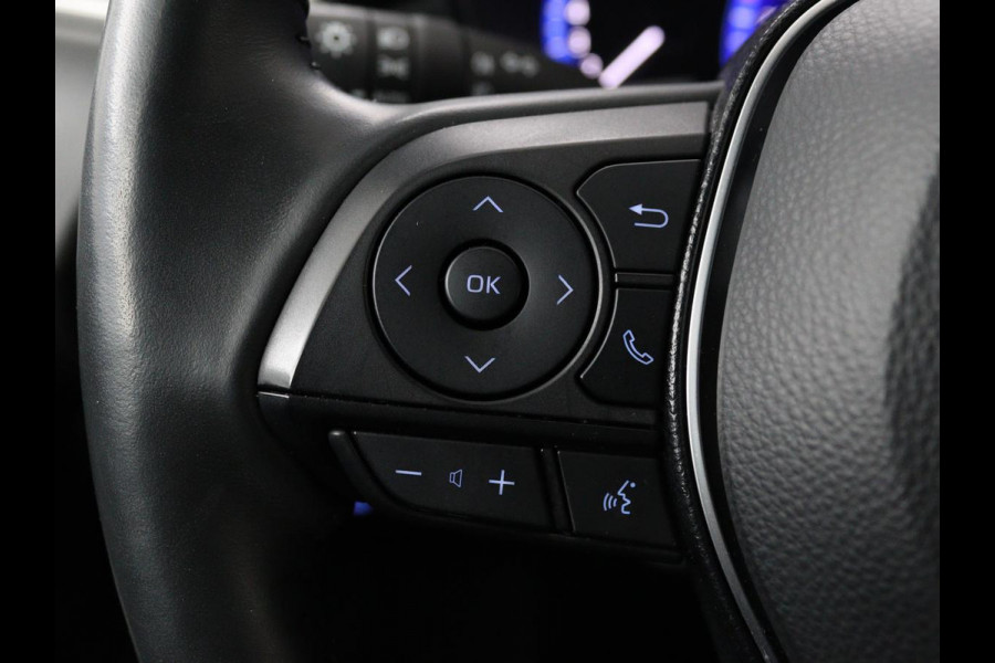 Toyota Corolla 2.0 Hybrid GR-Sport | Stoel & stuurverwarming | Camera | Adaptive cruise | Sportstoelen | Park Assist | Half leder | Full LED | Keyless