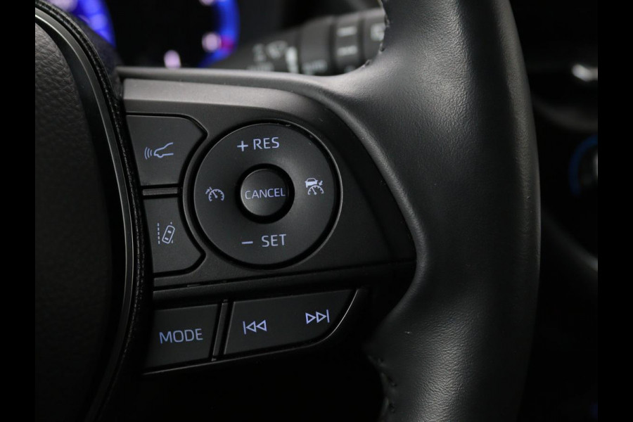 Toyota Corolla 2.0 Hybrid GR-Sport | Stoel & stuurverwarming | Camera | Adaptive cruise | Sportstoelen | Park Assist | Half leder | Full LED | Keyless