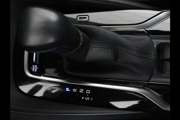 Toyota Corolla 2.0 Hybrid GR-Sport | Stoel & stuurverwarming | Camera | Adaptive cruise | Sportstoelen | Park Assist | Half leder | Full LED | Keyless