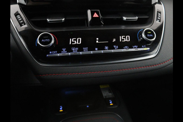 Toyota Corolla 2.0 Hybrid GR-Sport | Stoel & stuurverwarming | Camera | Adaptive cruise | Sportstoelen | Park Assist | Half leder | Full LED | Keyless