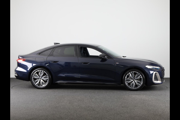 Audi A5 2.0 TFSI edition one S-edition, optiekpakket zwart, matrix-led koplampen, MMI bijrijdersscherm, omgevingscamara's, adaptive cruise control