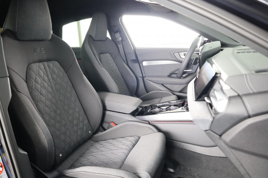 Audi A5 2.0 TFSI edition one S-edition, optiekpakket zwart, matrix-led koplampen, MMI bijrijdersscherm, omgevingscamara's, adaptive cruise control