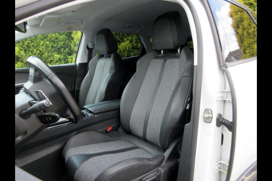 Peugeot 3008 1.2 PureTech Allure Automaat*Navi*Trekhaak*