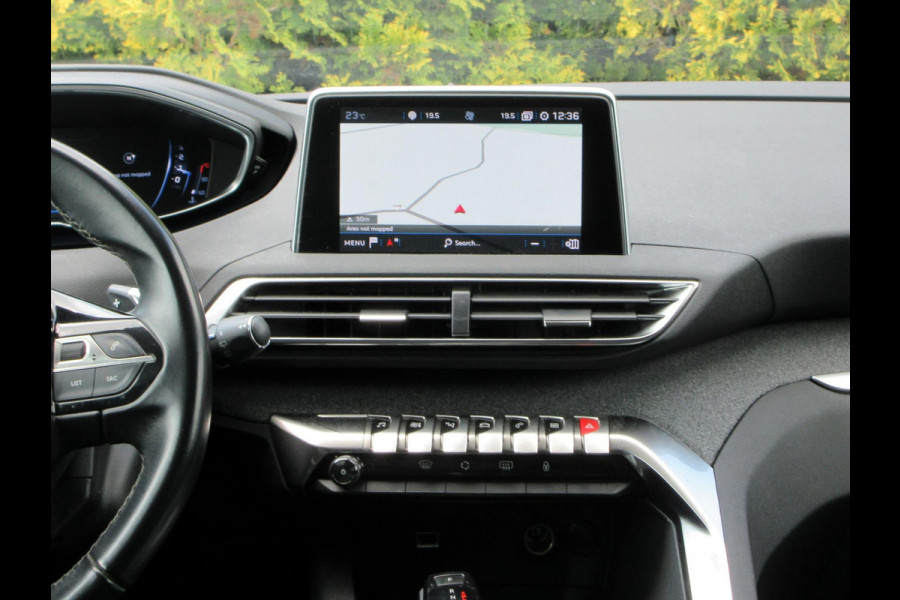Peugeot 3008 1.2 PureTech Allure Automaat*Navi*Trekhaak*