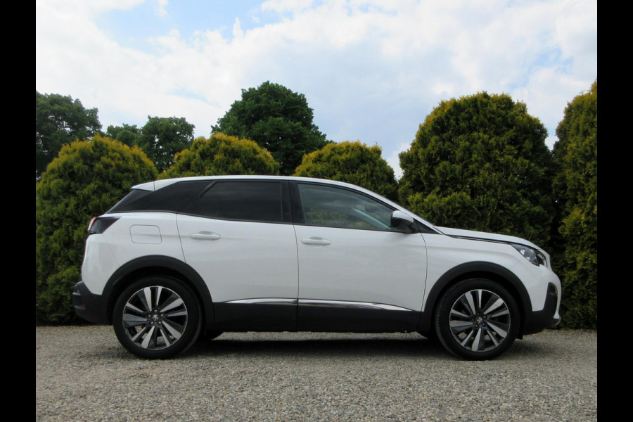 Peugeot 3008 1.2 PureTech Allure Automaat*Navi*Trekhaak*