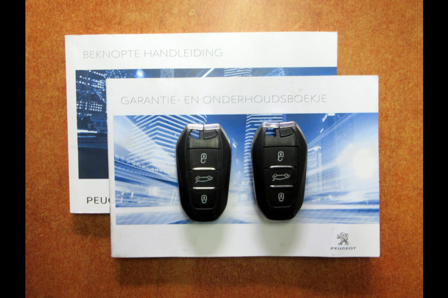 Peugeot 3008 1.2 PureTech Allure Automaat*Navi*Trekhaak*