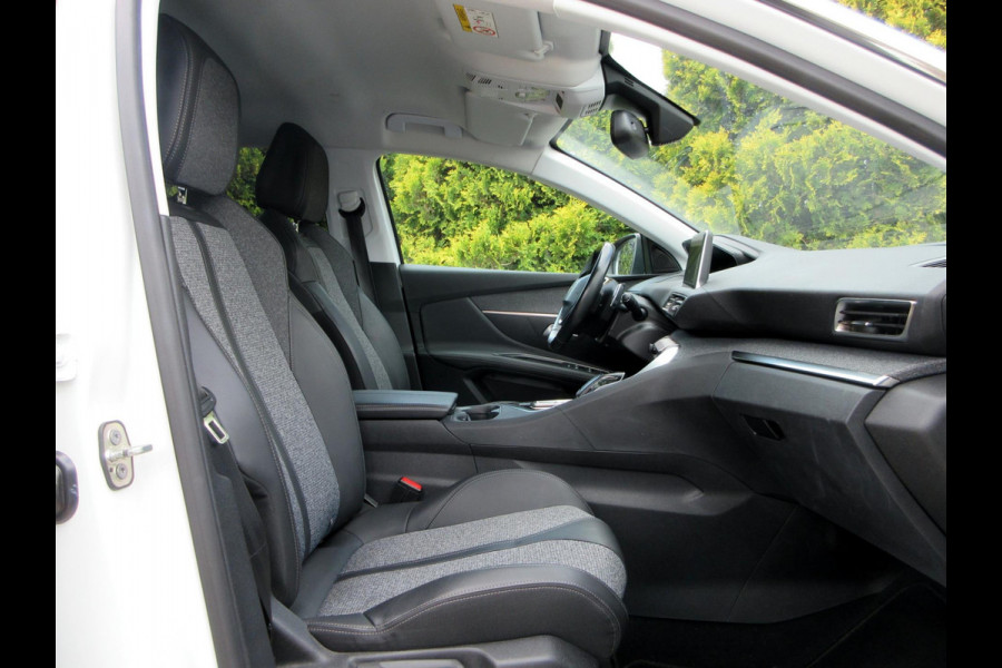Peugeot 3008 1.2 PureTech Allure Automaat*Navi*Trekhaak*