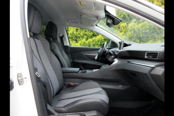 Peugeot 3008 1.2 PureTech Allure Automaat*Navi*Trekhaak*