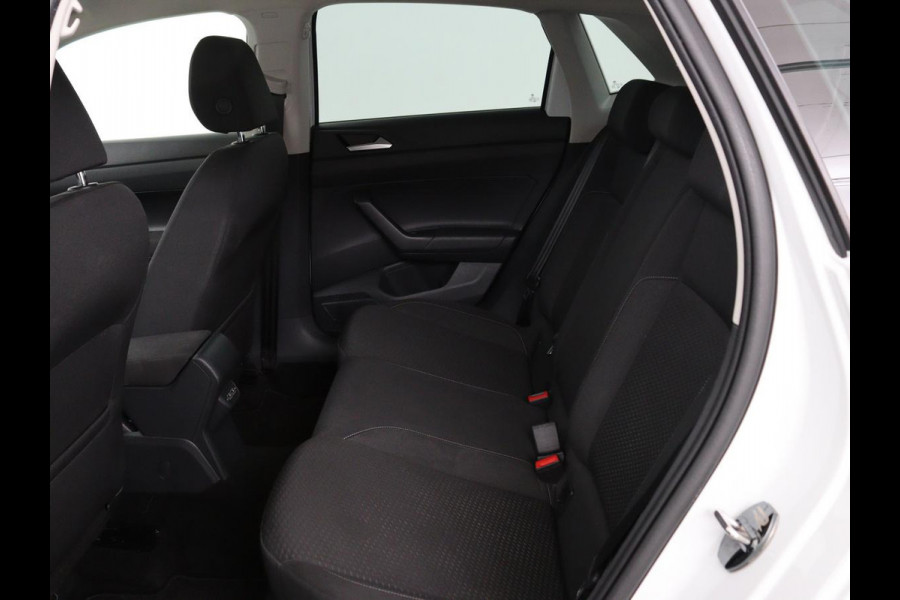 Volkswagen Polo 1.0 TSI R Line | Camera | Adaptive cruise | Carplay | Navigatie | Bluetooth | Airco