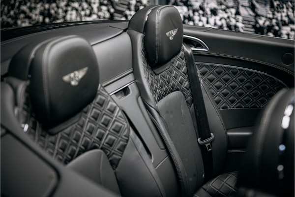 Bentley Continental GTC 6.0 W12 First Edition In topstaat verkerende GTC W12 lage km stand