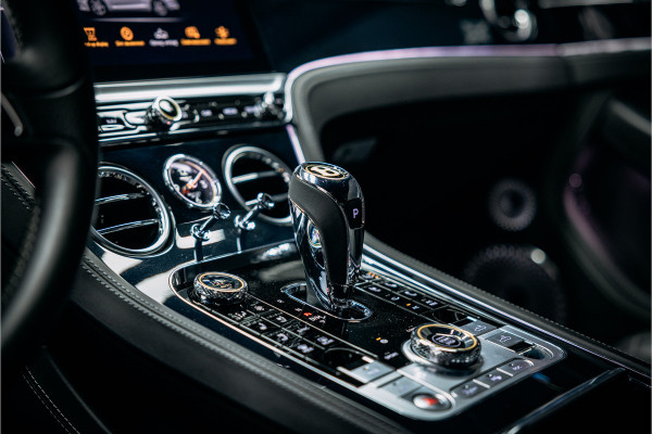 Bentley Continental GTC 6.0 W12 First Edition In topstaat verkerende GTC W12 lage km stand