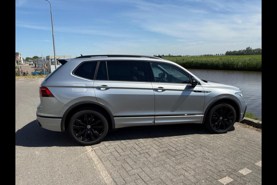 Volkswagen Tiguan 2.0 TSI 4Motion R-Line/Blackline Edition werkelijk alle opties !!.