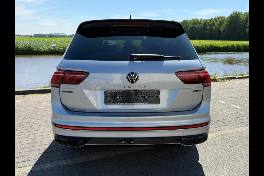Volkswagen Tiguan 2.0 TSI 4Motion R-Line/Blackline Edition werkelijk alle opties !!.