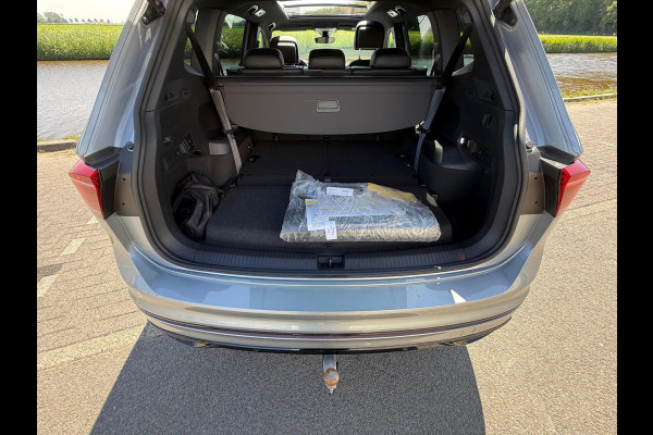 Volkswagen Tiguan 2.0 TSI 4Motion R-Line/Blackline Edition werkelijk alle opties !!.