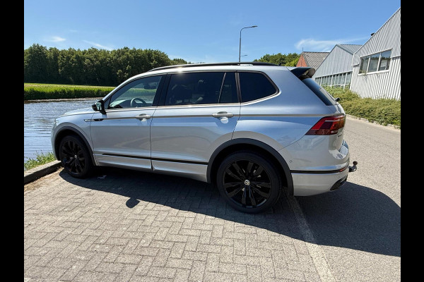 Volkswagen Tiguan 2.0 TSI 4Motion R-Line/Blackline Edition werkelijk alle opties !!.