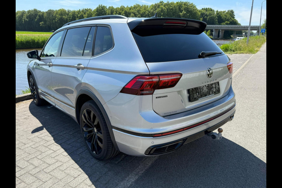 Volkswagen Tiguan 2.0 TSI 4Motion R-Line/Blackline Edition werkelijk alle opties !!.