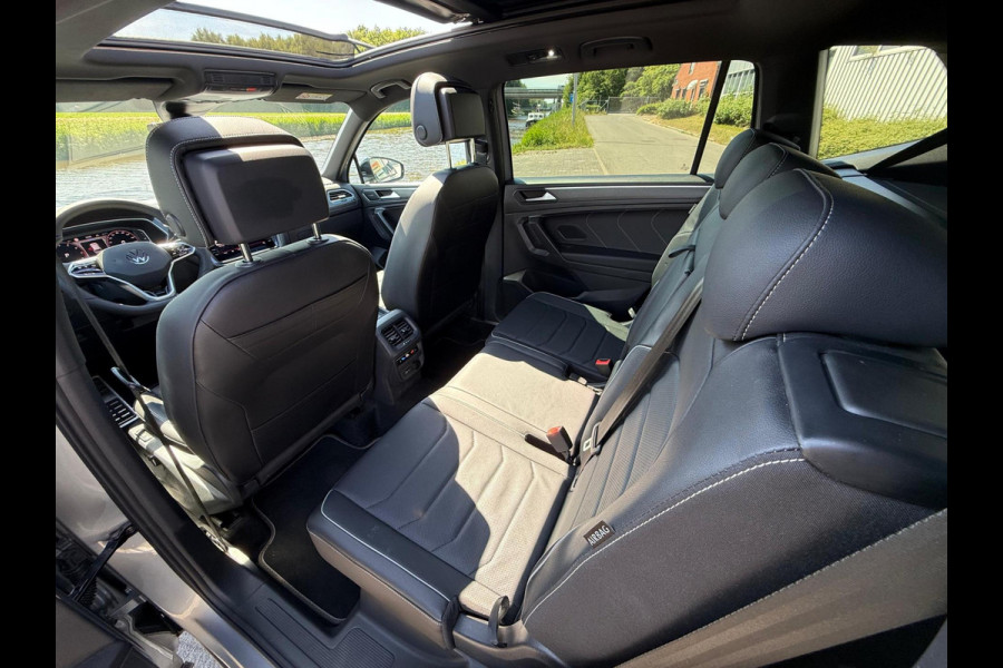 Volkswagen Tiguan 2.0 TSI 4Motion R-Line/Blackline Edition werkelijk alle opties !!.