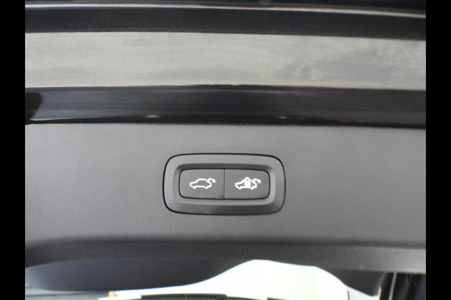 Lynk & Co 01 1.5 PHEV BlackLine NAVI/360CAM/SCHUIFDAK/LED/20"LMV!