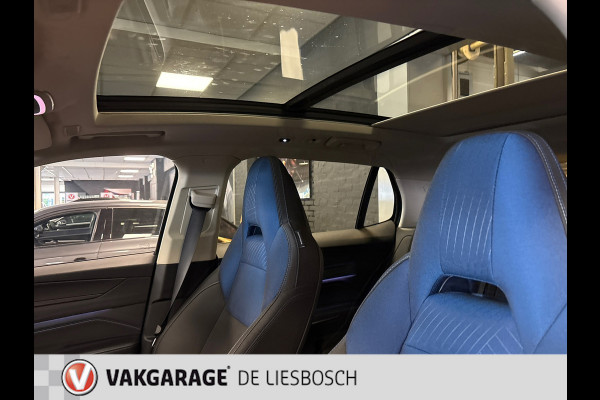 Lynk & Co 01 1.5 modeljaar 2023 prijs rijklaar ! Infinity / 360camera / Panorama-dak / apple carplay