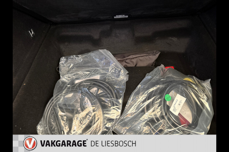 Lynk & Co 01 1.5 modeljaar 2023 prijs rijklaar ! Infinity / 360camera / Panorama-dak / apple carplay