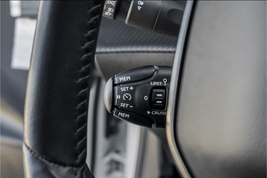 Peugeot 208 1.2 PureTech Allure CarPlay Cruise Camera 32000 KM
