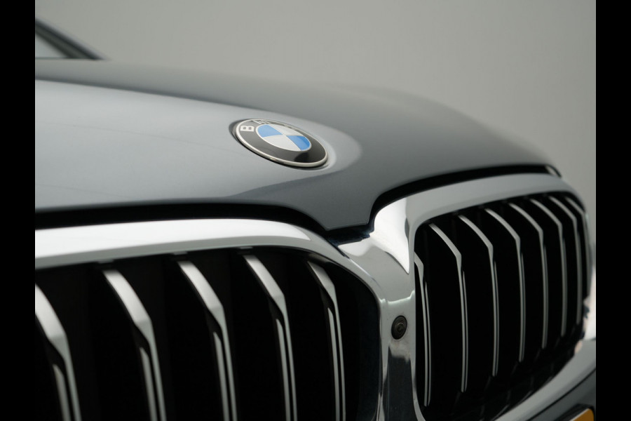 BMW 5 Serie Touring 530e xDrive M-Sport Plug In Hybrid PHEV | Head Up | Laser LED | Trekhaak af Fabriek | Elektrische Lederen Sportstoelen | Sfeerverlichting