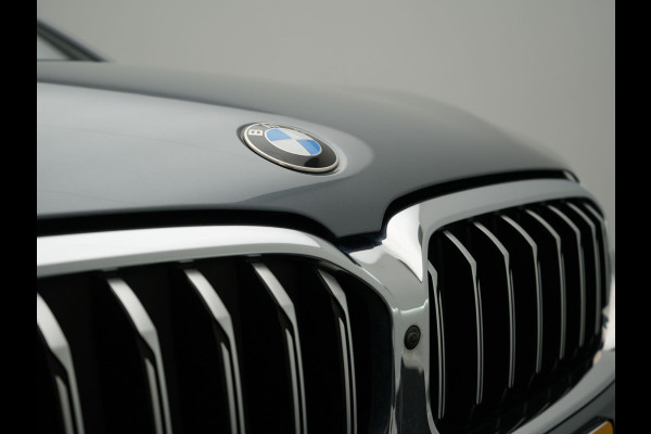 BMW 5 Serie Touring 530e xDrive M-Sport Plug In Hybrid PHEV | Head Up | Laser LED | Trekhaak af Fabriek | Elektrische Lederen Sportstoelen | Sfeerverlichting