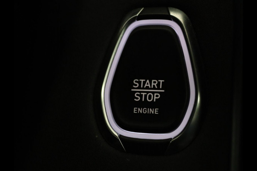 Lynk & Co 01 1.5 Plug In | Panoramadak | Infinity by Harman | Camera | Adaptive cruise | Stoelverwarming | Carplay | Memory | Full LED